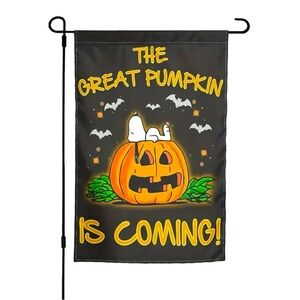 THE GREAT PUMPKIN IS COMING GARDEN FLAG, NWT